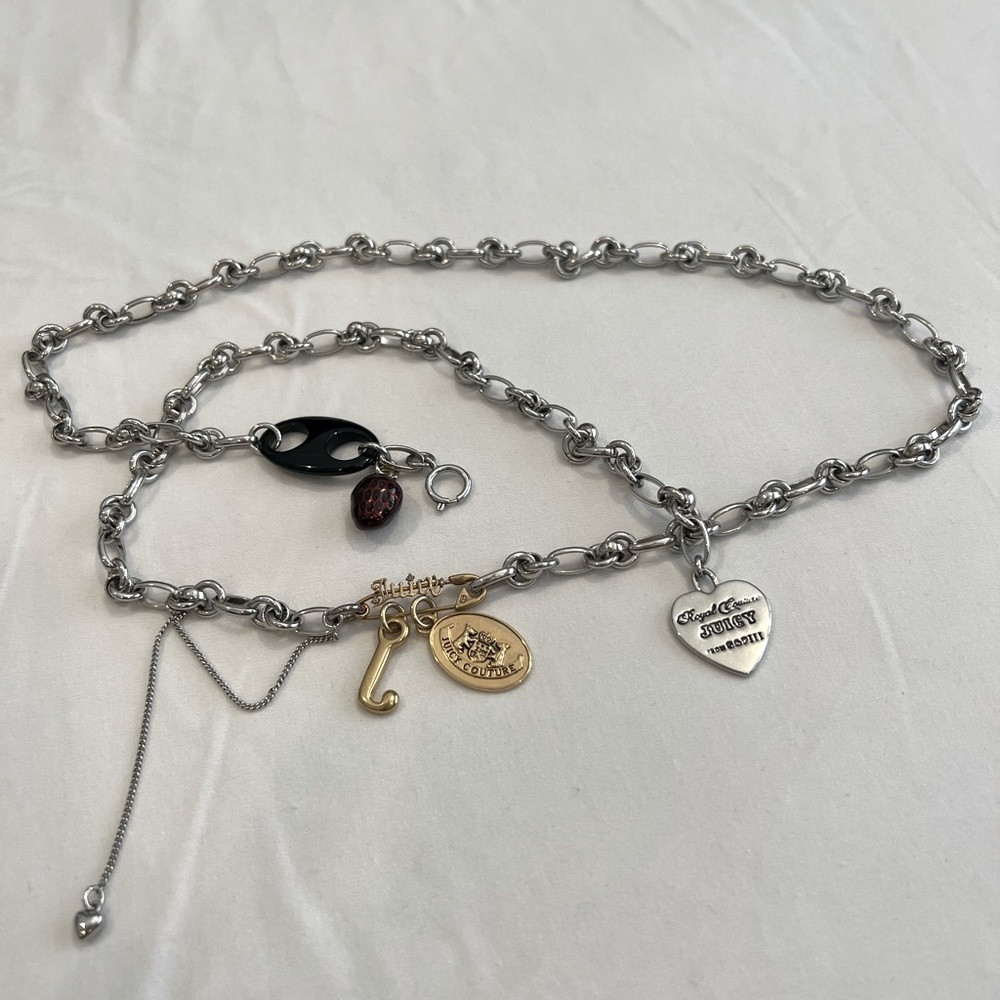 Juicy Couture Large Chain Necklace